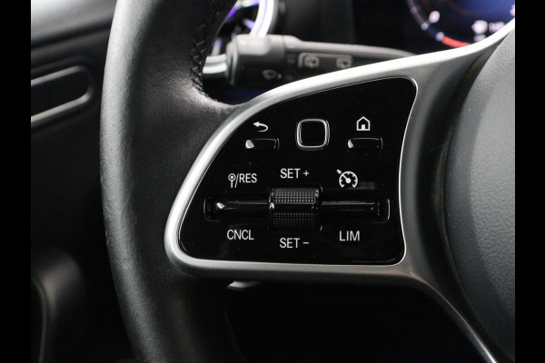 Mercedes-Benz A-Klasse 250e Style | SOH 92% | Stoelverwarming | Sfeerverlichting | Keyless | Camera | Navigatie | Widescreen | Half leder | Side Assist | Climate control | Bluetooth | PHEV | Plug In