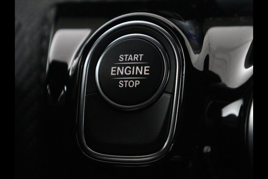 Mercedes-Benz A-Klasse 250e Style | SOH 92% | Stoelverwarming | Sfeerverlichting | Keyless | Camera | Navigatie | Widescreen | Half leder | Side Assist | Climate control | Bluetooth | PHEV | Plug In