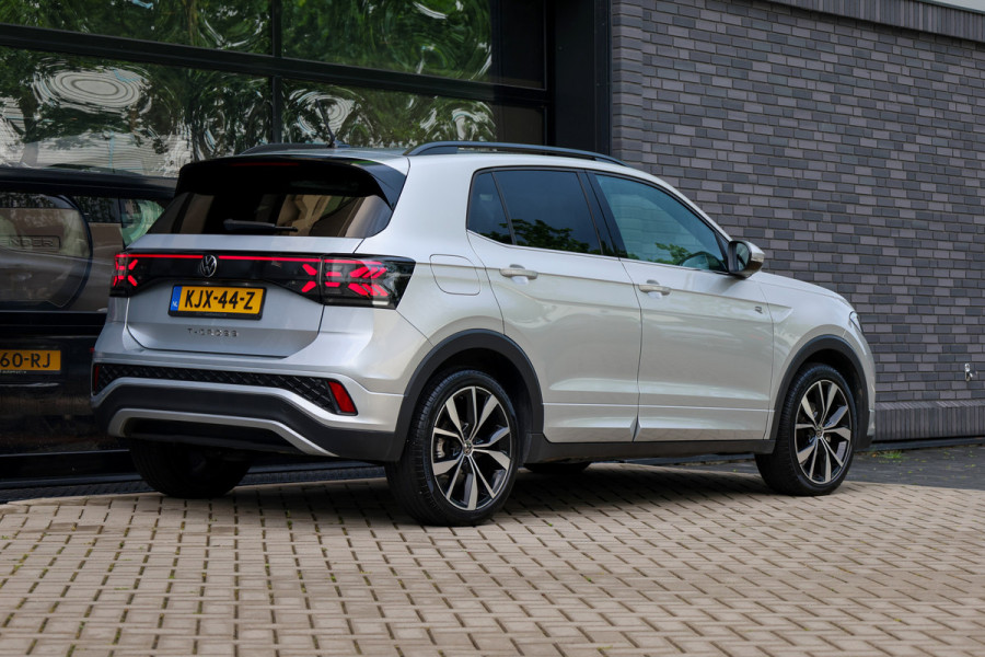 Volkswagen T-Cross 1.0 TSI R-Line Edition | R-LINE | ACC | IQ LIGHT | CAMERA | 18 INCH | VERLICHTE GRILL | DIGITAL |