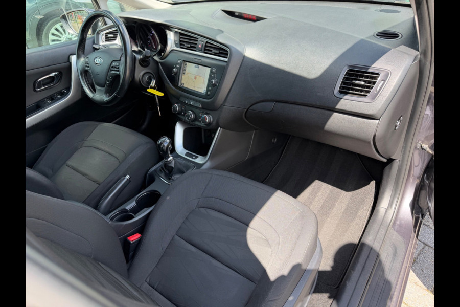 Kia cee'd 1.4 CVVT, CarPlay, Cruise, PDC, Camera
