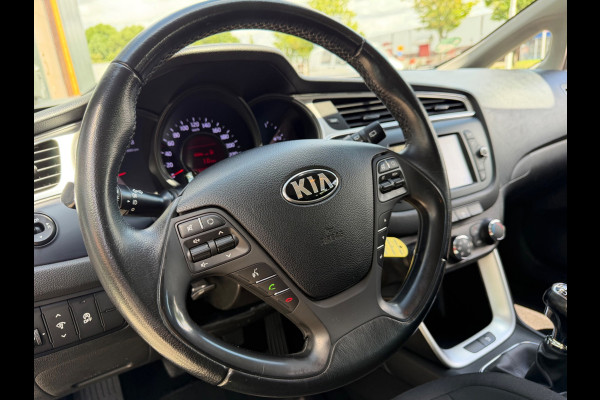 Kia cee'd 1.4 CVVT, CarPlay, Cruise, PDC, Camera