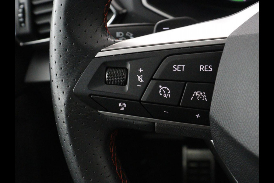 Seat Tarraco 1.4 TSI e-Hybrid PHEV FR | SOH 91,2% | Trekhaak | Stoelverwarming | 360 Camera | Adaptive cruise | Alcantara | Carplay | Navigatie | 20'' | Side Assist | Full LED | Plug In