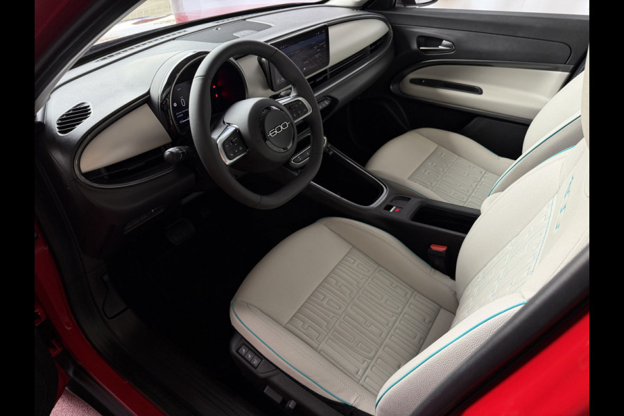 Fiat 600 1.2 HYBRID LA PRIMA STOELVERW. ELEK.KLEP LEER MASSAGE CAMERA CARPLAY ADAP.CRUISE ELEK.STOEL 18''LMV ✅ Top Auto Fiat Wijchen , 30 Jaar ervaring in Fiat , Wij leveren de : Icon / La Prima / Pop / Sport . Urban / Benzine / Hybrid . Met Fabrieksgarantie ✅