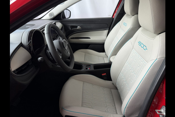 Fiat 600 1.2 HYBRID LA PRIMA STOELVERW. ELEK.KLEP LEER MASSAGE CAMERA CARPLAY ADAP.CRUISE ELEK.STOEL 18''LMV ✅ Top Auto Fiat Wijchen , 30 Jaar ervaring in Fiat , Wij leveren de : Icon / La Prima / Pop / Sport . Urban / Benzine / Hybrid . Met Fabrieksgarantie ✅