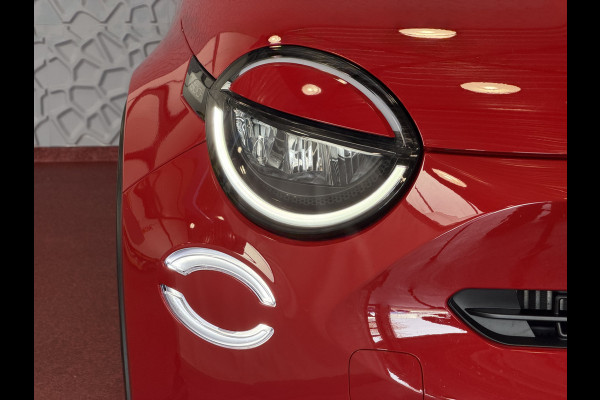 Fiat 600 1.2 HYBRID LA PRIMA STOELVERW. ELEK.KLEP LEER MASSAGE CAMERA CARPLAY ADAP.CRUISE ELEK.STOEL 18''LMV ✅ Top Auto Fiat Wijchen , 30 Jaar ervaring in Fiat , Wij leveren de : Icon / La Prima / Pop / Sport . Urban / Benzine / Hybrid . Met Fabrieksgarantie ✅