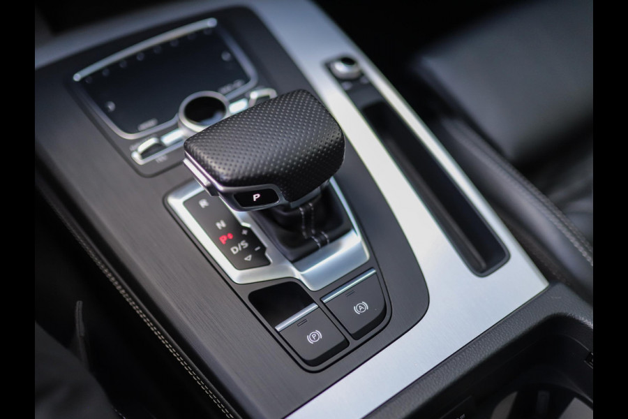 Audi Q5 55 TFSI e quattro Competition | S-Line | Luchtvering | Leder | Pano