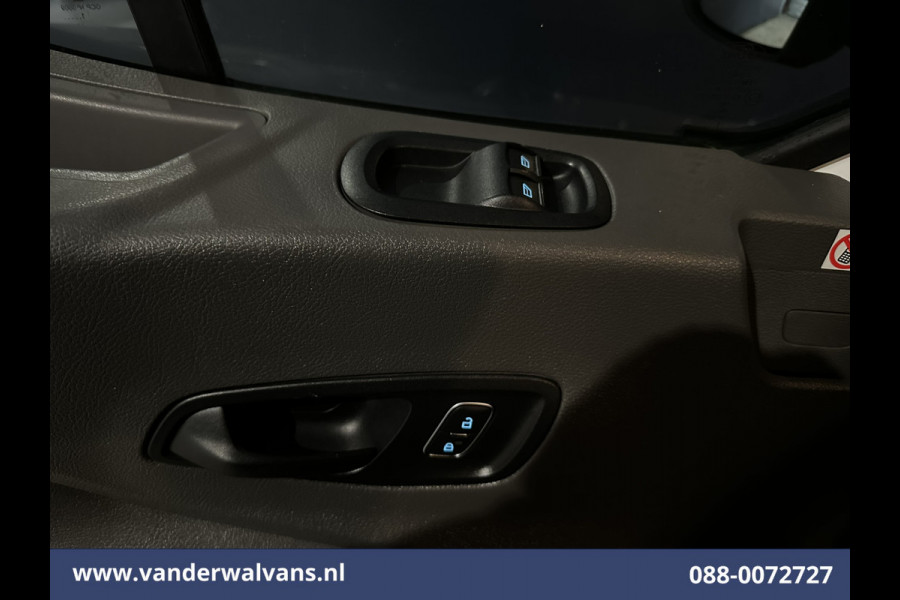 Ford Transit 2.0 TDCI 160pk Bakwagen Laadklep Euro6 Airco | Cruisecontrol | Verwamde voorruit Bijrijdersbank