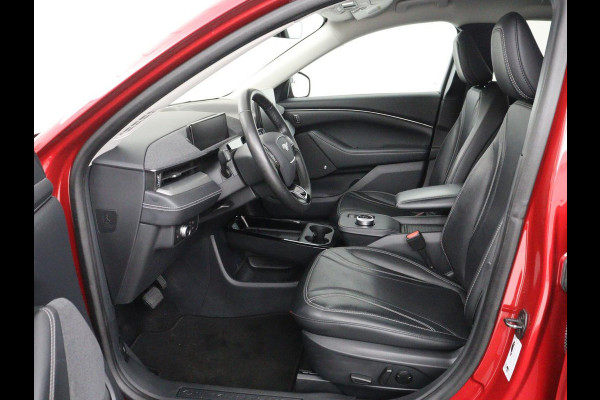Ford Mustang Mach-E RWD 75 kWh | SOH 91% | Panoramadak | 360 Camera | Leder | Stoelverwarming | B&O Sound | Adaptive cruise | Park Assist | Keyless | Carplay | Navigatie | Full LED