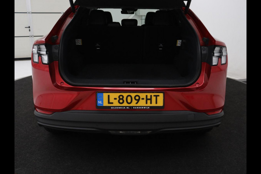 Ford Mustang Mach-E RWD 75 kWh | SOH 91% | Panoramadak | 360 Camera | Leder | Stoelverwarming | B&O Sound | Adaptive cruise | Park Assist | Keyless | Carplay | Navigatie | Full LED