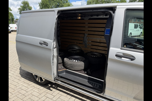 Mercedes-Benz Vito 114 CDI automaat Lang L2H1 / vaste prijs rijklaar € 24.950 ex btw / euro 6 / bpm vrij / lease vanaf € / trekhaak / airco / cruise / navigatie / camera / lichtmetalen velgen !