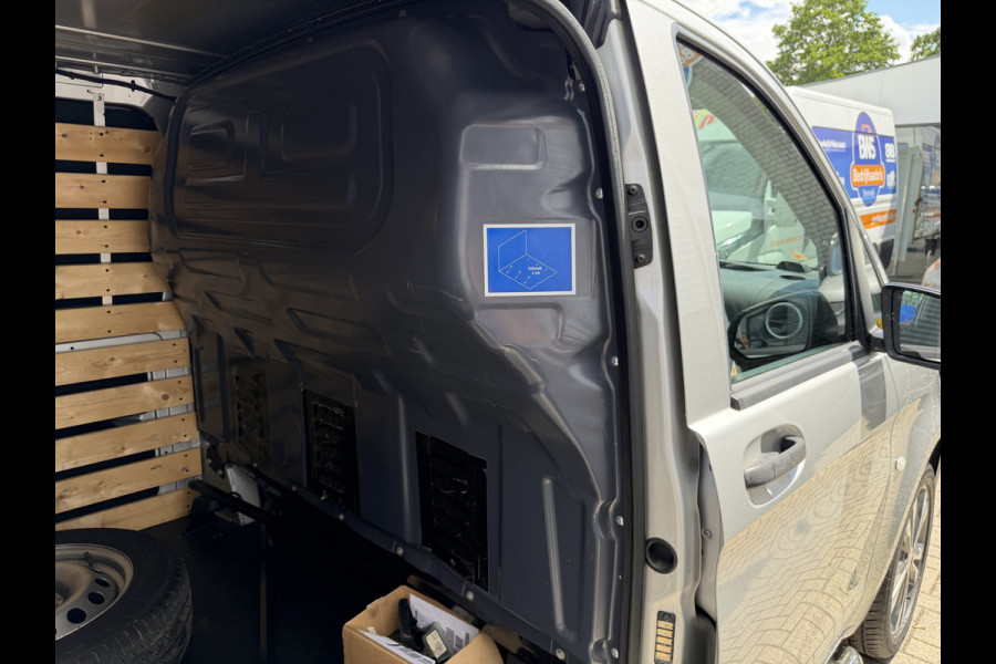 Mercedes-Benz Vito 114 CDI automaat Lang L2H1 / vaste prijs rijklaar € 24.950 ex btw / euro 6 / bpm vrij / lease vanaf € / trekhaak / airco / cruise / navigatie / camera / lichtmetalen velgen !