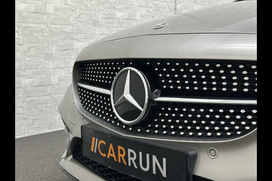 Mercedes-Benz C-Klasse Estate 180 AMG-Line | Origineel NL | Multibeam-LED | Widescreen | Sfeerverlichting | Night-Pakket | Stoelverwarming | Achteruitrij-Camera | Carplay | Comand Navi | Dealer Onderhouden | Draadloos Laden |
