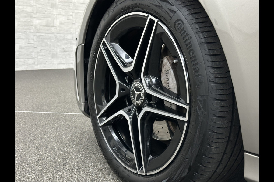 Mercedes-Benz C-Klasse Estate 180 AMG-Line | Origineel NL | Multibeam-LED | Widescreen | Sfeerverlichting | Night-Pakket | Stoelverwarming | Achteruitrij-Camera | Carplay | Comand Navi | Dealer Onderhouden | Draadloos Laden |