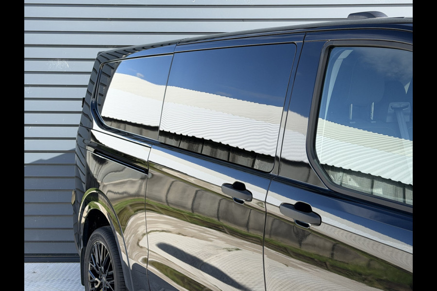 Ford Transit Custom 320 2.0 TDCI L2H1 Trend DC 6-pers / Camera / Apple Carplay