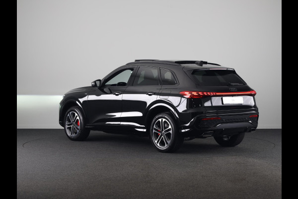 Audi Q5 S edition e-hybrid 299 pk | Techniekpakket plus | Panorama-glasdak | Optiekpakket zwart-glanzend | Geheugen bestuurdersstoel |