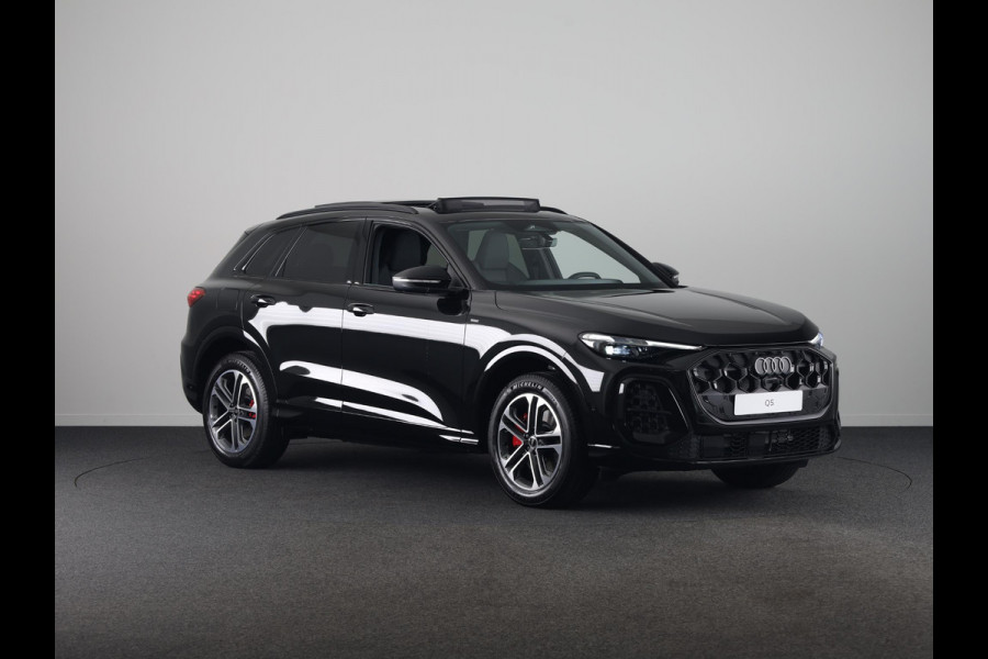 Audi Q5 S edition e-hybrid 299 pk | Techniekpakket plus | Panorama-glasdak | Optiekpakket zwart-glanzend | Geheugen bestuurdersstoel |