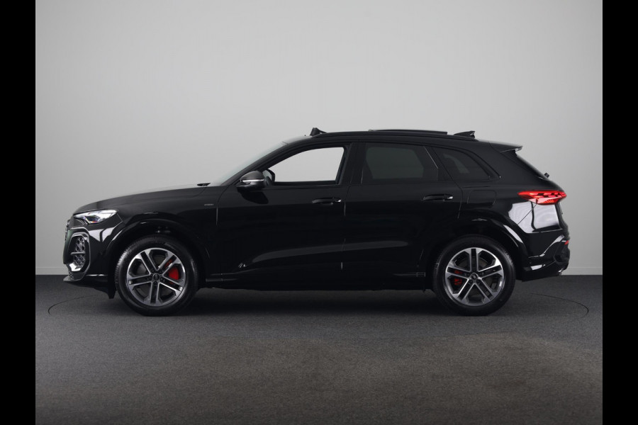 Audi Q5 S edition e-hybrid 299 pk | Techniekpakket plus | Panorama-glasdak | Optiekpakket zwart-glanzend | Geheugen bestuurdersstoel |