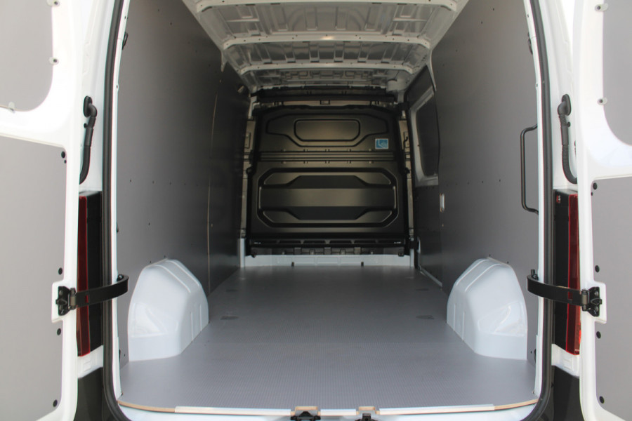 Renault Master E-Tech T35 L3H2 Advance long range 87 kWh 143pk - Camera - Trekhaak - Cruise - LED - Carplay/Android - Rijklaar