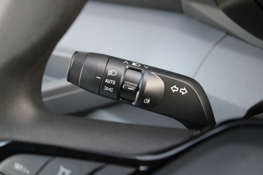 Renault Master E-Tech T35 L3H2 Advance long range 87 kWh 143pk - Camera - Trekhaak - Cruise - LED - Carplay/Android - Rijklaar