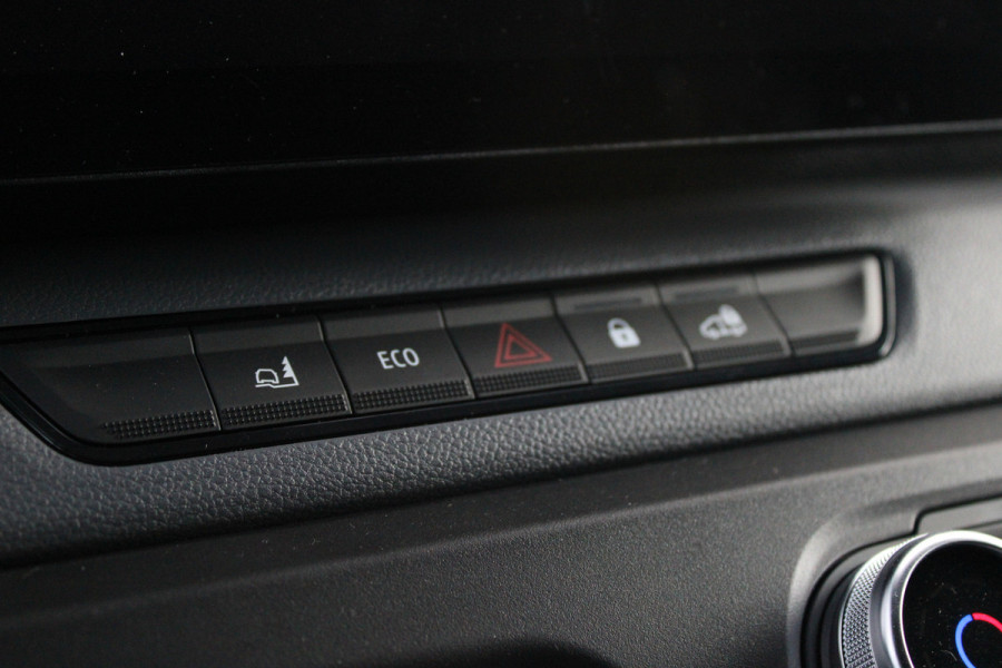 Renault Master E-Tech T35 L3H2 Advance long range 87 kWh 143pk - Camera - Trekhaak - Cruise - LED - Carplay/Android - Rijklaar