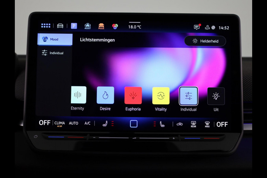 Volkswagen T-Roc 1.5 eTsi Style First Edition | 360 Camera | Black Style | Head-Up display | Led Matrix |