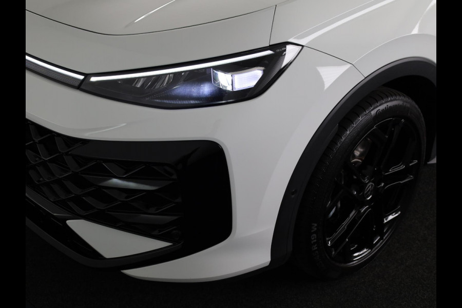 Volkswagen T-Roc 1.5 eTsi Style First Edition | 360 Camera | Black Style | Head-Up display | Led Matrix |