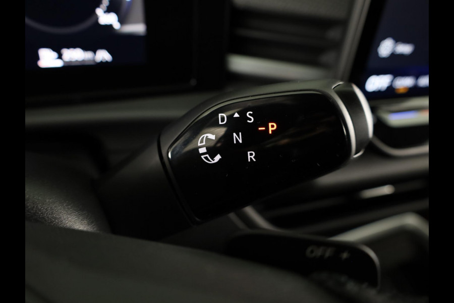 Volkswagen T-Roc 1.5 eTsi Style First Edition | 360 Camera | Black Style | Head-Up display | Led Matrix |