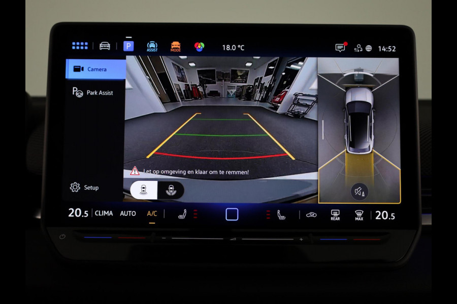 Volkswagen T-Roc 1.5 eTsi Style First Edition | 360 Camera | Black Style | Head-Up display | Led Matrix |