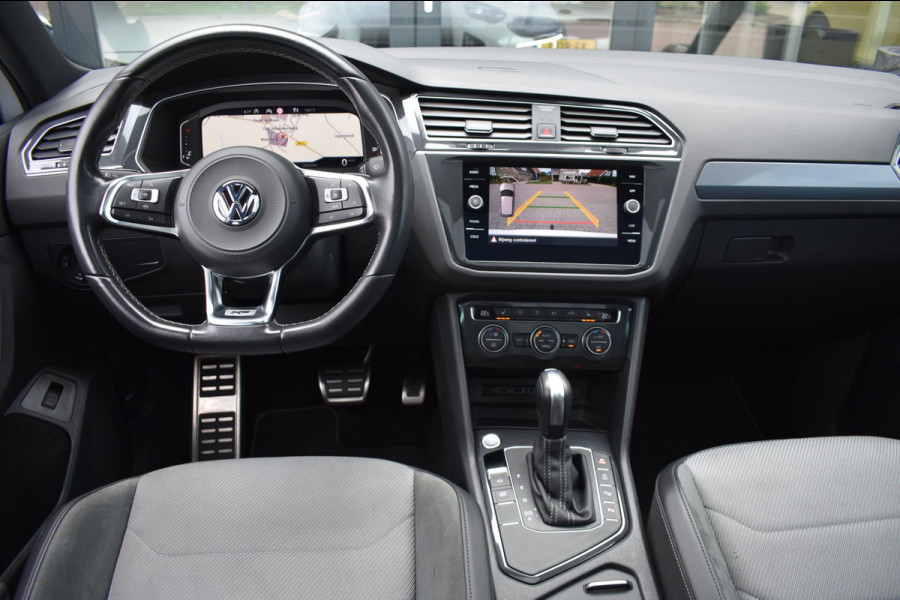 Volkswagen Tiguan 1.5 TSI ACT R-Line | TREKHAAK | CAMERA | STOELVERWARMING | NAP | PANORAMADAK