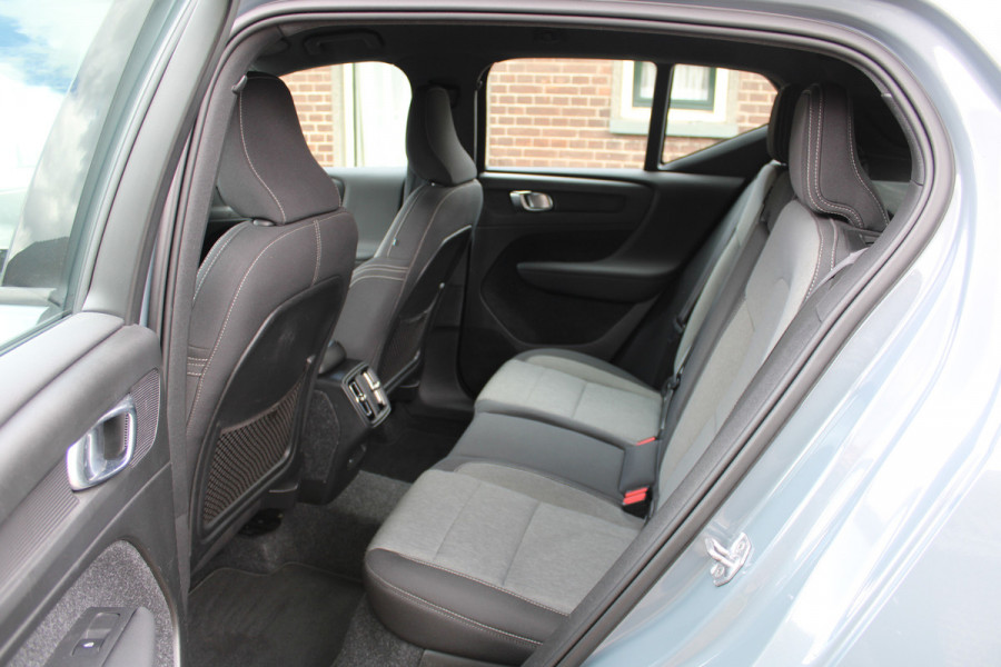 Volvo XC40 1.5 T3 Business Pro NAVI TREKHAAK ECC LED 164Pk 132000KM!!!