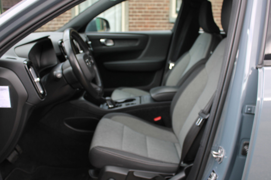 Volvo XC40 1.5 T3 Business Pro NAVI TREKHAAK ECC LED 164Pk 132000KM!!!