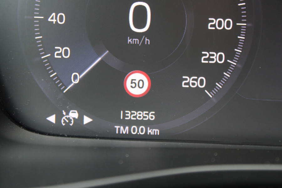 Volvo XC40 1.5 T3 Business Pro NAVI TREKHAAK ECC LED 164Pk 132000KM!!!