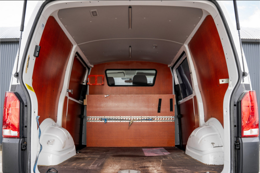 Volkswagen Transporter T6.1 2.0 TDI L1H1 | 150 PK | Automaat | 1e Eigenaar | Cruise | Carplay | Zijschuifdeur R+L | Airco