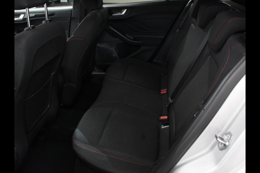 Ford FOCUS Wagon 1.0 EcoBoost Hybrid 155pk ST Line Cruise control Navigatie Climate Control Camera Parkeer sensoren DAB Led Lichtmetalen velgen