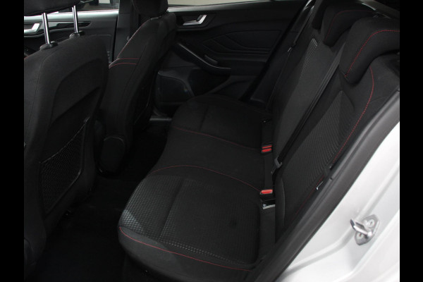 Ford FOCUS Wagon 1.0 EcoBoost Hybrid 155pk ST Line Cruise control Navigatie Climate Control Camera Parkeer sensoren DAB Led Lichtmetalen velgen