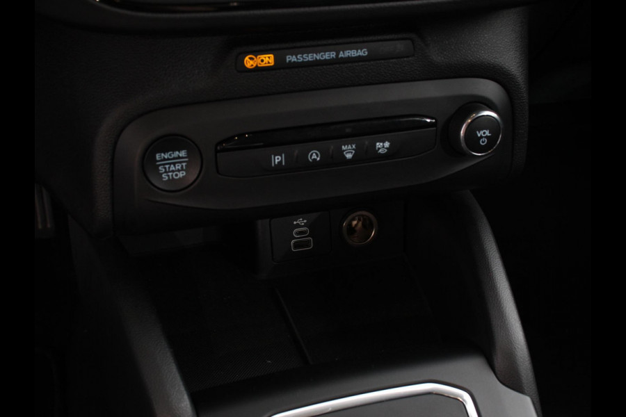 Ford FOCUS Wagon 1.0 EcoBoost Hybrid 155pk ST Line Cruise control Navigatie Climate Control Camera Parkeer sensoren DAB Led Lichtmetalen velgen