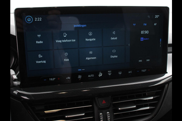 Ford FOCUS Wagon 1.0 EcoBoost Hybrid 155pk ST Line Cruise control Navigatie Climate Control Camera Parkeer sensoren DAB Led Lichtmetalen velgen