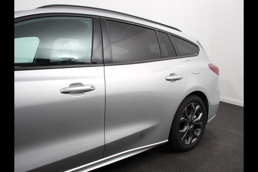 Ford FOCUS Wagon 1.0 EcoBoost Hybrid 155pk ST Line Cruise control Navigatie Climate Control Camera Parkeer sensoren DAB Led Lichtmetalen velgen