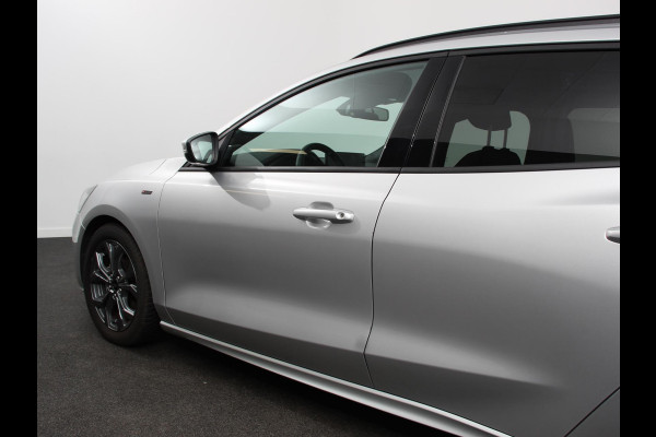 Ford FOCUS Wagon 1.0 EcoBoost Hybrid 155pk ST Line Cruise control Navigatie Climate Control Camera Parkeer sensoren DAB Led Lichtmetalen velgen