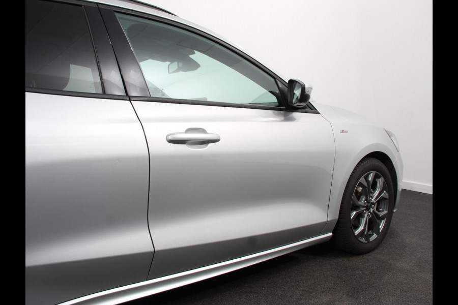 Ford FOCUS Wagon 1.0 EcoBoost Hybrid 155pk ST Line Cruise control Navigatie Climate Control Camera Parkeer sensoren DAB Led Lichtmetalen velgen