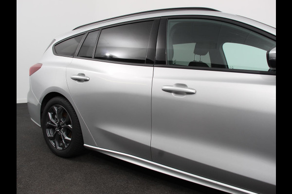 Ford FOCUS Wagon 1.0 EcoBoost Hybrid 155pk ST Line Cruise control Navigatie Climate Control Camera Parkeer sensoren DAB Led Lichtmetalen velgen