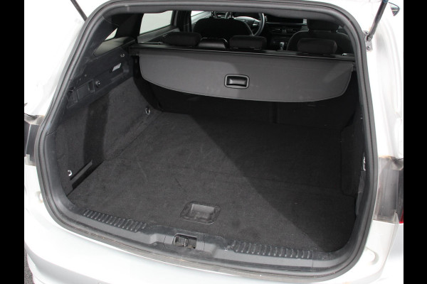 Ford FOCUS Wagon 1.0 EcoBoost Hybrid 155pk ST Line Cruise control Navigatie Climate Control Camera Parkeer sensoren DAB Led Lichtmetalen velgen