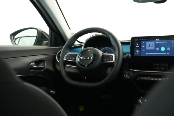 Fiat 600 1.2 Hybrid Urban Cruise/Climate Carplay PDC Camera Keyless Entry/Start