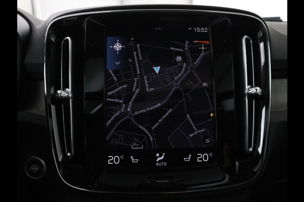 Volvo XC40 1.5 T5 Recharge Inscription | SOH 89,7% | Panoramadak | Leder | 360 Camera | Trekhaak | Stoelverwarming | Adaptive cruise | Memory | Carplay | Navigatie | Keyless | Full LED | Parkeerhulp | PHEV | Plug In