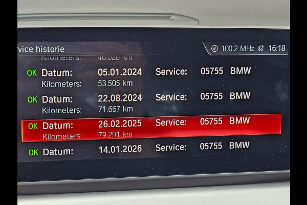 BMW X1 sDrive20i VDL Nedcar Edition | LED | Trekhaak | Leder | Stoelverwarming | Camera | Elek. achterklep |
