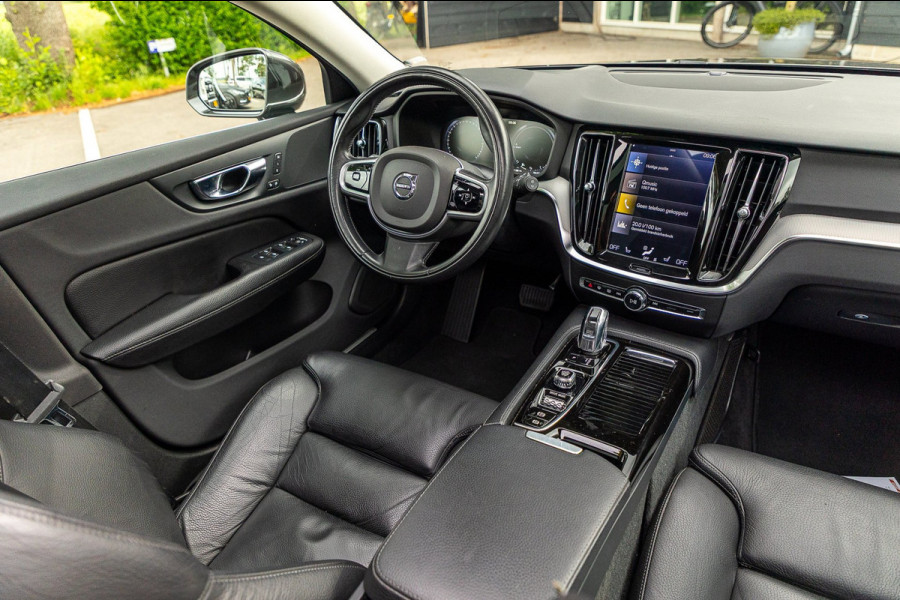 Volvo V60 2.0 T8 Twin Engine AWD Inscription Panoramadak I Leder I Adaptive Cruise I Pilot Assist I Blis I Lane Keeping I Trekhaak