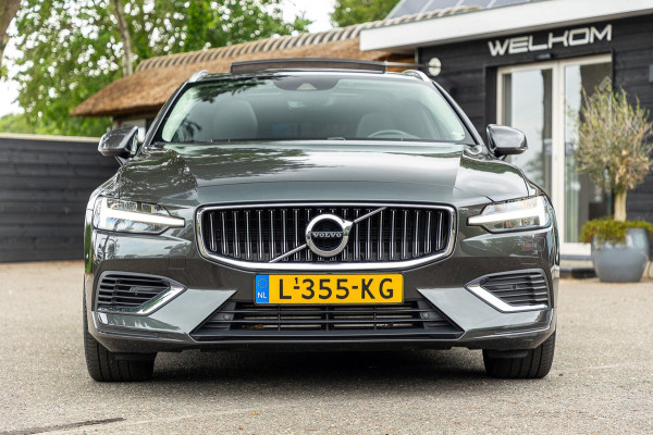 Volvo V60 2.0 T8 Twin Engine AWD Inscription Panoramadak I Leder I Adaptive Cruise I Pilot Assist I Blis I Lane Keeping I Trekhaak