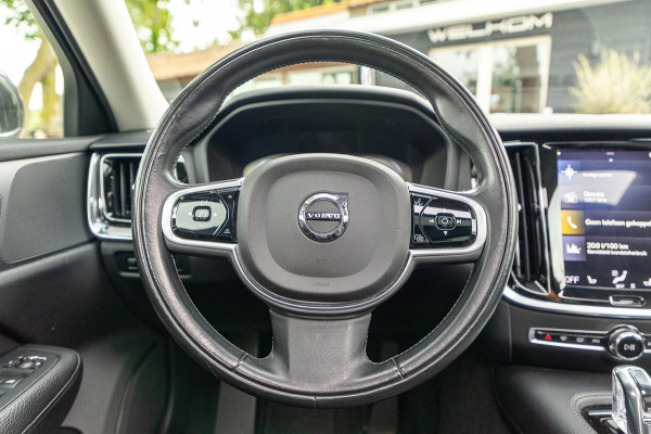 Volvo V60 2.0 T8 Twin Engine AWD Inscription Panoramadak I Leder I Adaptive Cruise I Pilot Assist I Blis I Lane Keeping I Trekhaak