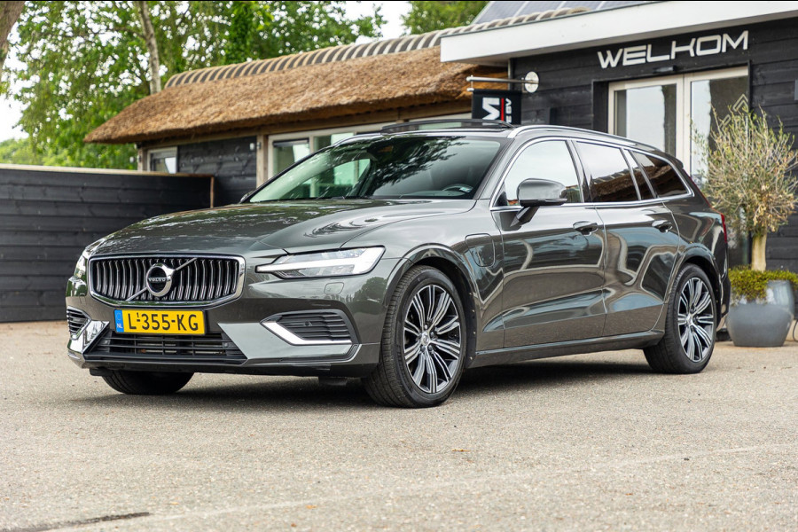 Volvo V60 2.0 T8 Twin Engine AWD Inscription Panoramadak I Leder I Adaptive Cruise I Pilot Assist I Blis I Lane Keeping I Trekhaak