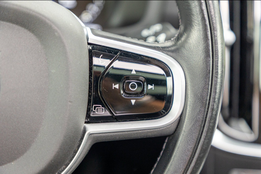 Volvo V60 2.0 T8 Twin Engine AWD Inscription Panoramadak I Leder I Adaptive Cruise I Pilot Assist I Blis I Lane Keeping I Trekhaak